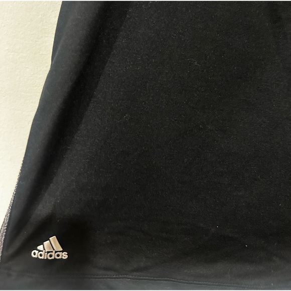 Adidas mini golf/tennis skirt - Picture 2 of 4